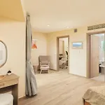 Belsodi - 3bedroom Sea Views And Heated Pool *