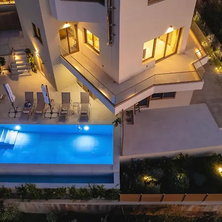 Belsodi - 3bedroom Sea Views And Heated Pool *
